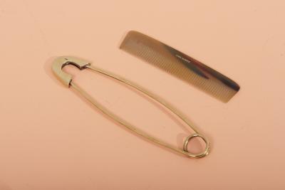  Werkst tte Carl Aub ck Carl Aub ck Paperweight 4992 Safety Pin Austria