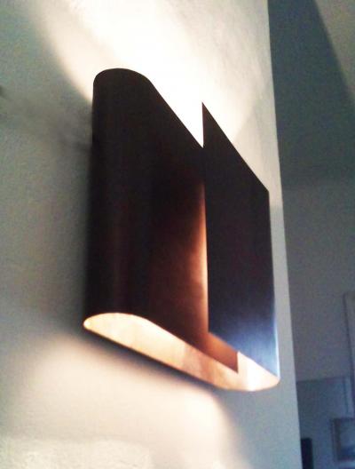  Werkst tte Carl Aub ck Large Carl Aubo ck Model 7256 Wrap Patinated Brass Wall Lamp