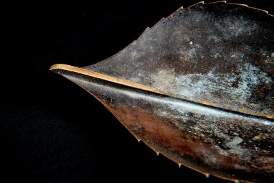  Werkst tte Carl Aub ck Leaf shaped brass Bowl with dark Patina by Werkst tte Carl Aub ck