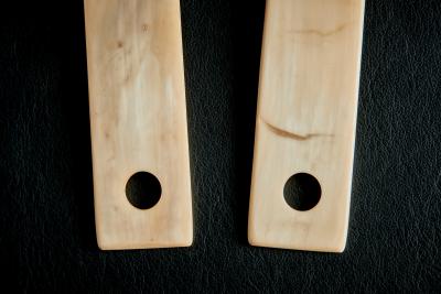  Werkst tte Carl Aub ck Pair of handcrafted horn Salad Servers by Werkst tte Carl Aub ck