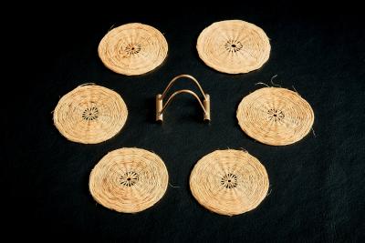 Werkst tte Carl Aub ck Set of Six Straw Coasters with Brass Holder by Werkst tte Carl Aub ck