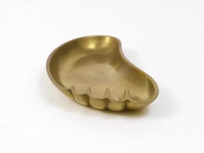  Werkst tte Hagenauer Wien Werkst tte Hagenauer Sculptural Foot Bowl or Tray Midcentury Brass Austria