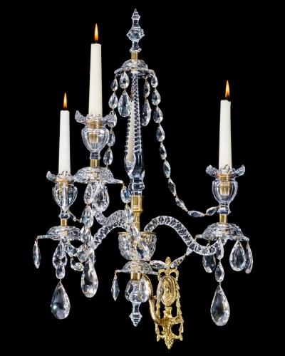  Werner Mieth A PAIR OF NEOCLASSICAL CUT GLASS WALL LIGHTS ATTRIBUTED TO WERNER MIETH