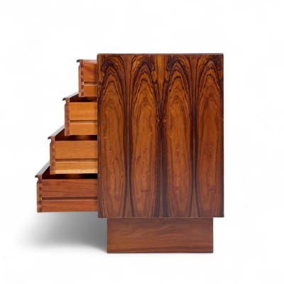  Westnofa Furniture Westnofa Mid Century Danish Rosewood 8 Drawer Lowboy Dresser