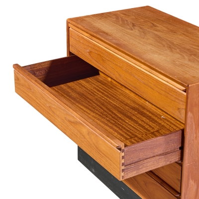  Westnofa Furniture Westnofa Mid Century Norwegian Teak 4 Drawer Dresser