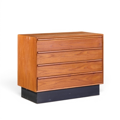  Westnofa Furniture Westnofa Mid Century Norwegian Teak 4 Drawer Dresser