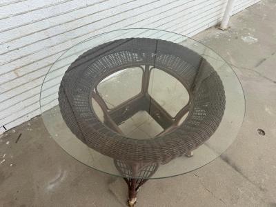  Wicker Works Wicker Table with Glass Top