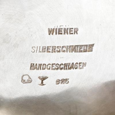  Wiener Silber Schmiede Handsgeschlagen Viennese Austrian Sterling Silver crafted footed bowl from mid 20th century