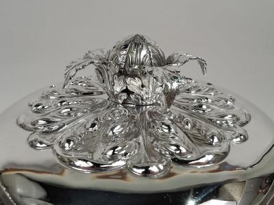  William Comyns Sons Ltd Antique English Edwardian Sterling Silver Covered Urn Trophy 1908