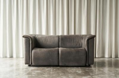  Wittmann Karl Wittmann Sofa in Patinated Grey Neck Leather 1980s