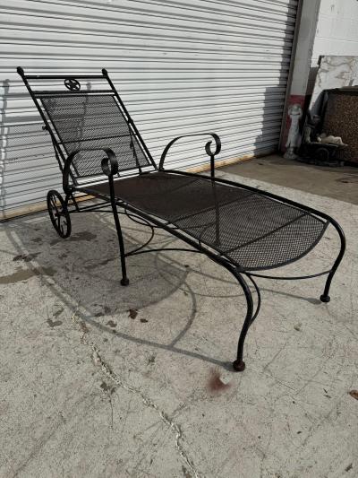  Woodard Furniture Co Woodard Style Wrought Iron Patio Chaise Lounge