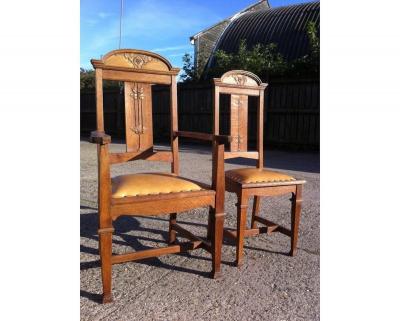  Wylie Lochhead Wylie Lochhead Set of Four Arts Crafts Oak Dining Chairs with Leather Seats