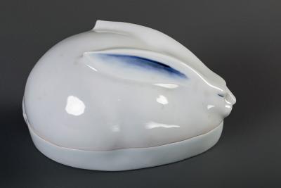  Yaichi White Rabbit Porcelain Container