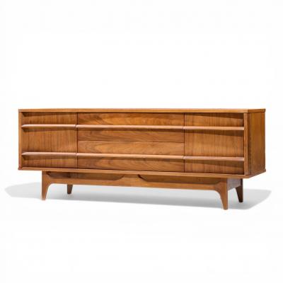  Young Manufacturing Company Young Manufacturing Mid Century Credenza and Hutch