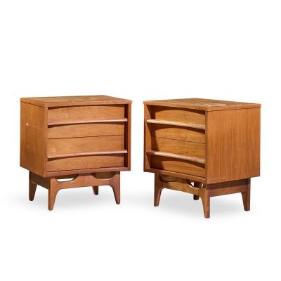  Young Manufacturing Company Young Manufacturing Mid Century Walnut Curved Front Nightstands Pair