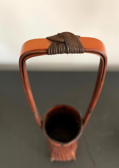  YuQiu An elegant Japanese lacquered Ikebana Bamboo Basket