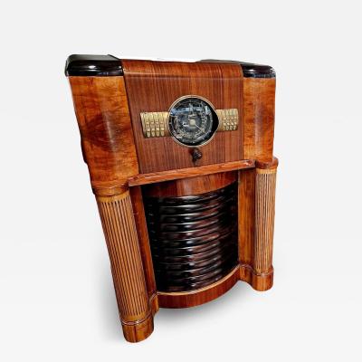  Zenith Electronics Zenith 12 S 370 Big Bertha 1939 Robot Dial Console Radio