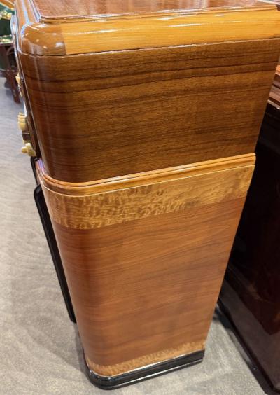  Zenith Electronics Zenith 12 S 470 Aztec Console Radio 1940 Classic