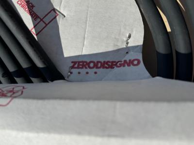  Zerodisegno 23 H Pas de Urbino Zerodisegno Black Wall Mounted Swivel Coat Rack with wood