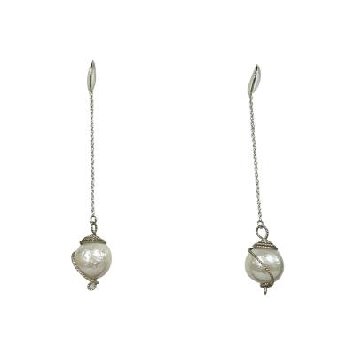  Zohar Long Silver Chain Earrings