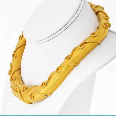 Zolotas Zolotas 22K Yellow Gold Scroll Hammered Hinged Choker Necklace