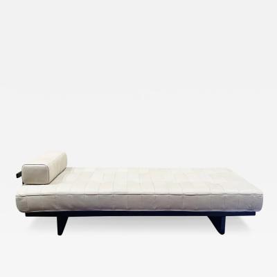  de Sede DS 80 91 DAYBED WITH 1 SIDE CUSHIONS WITH BEECH FRAME