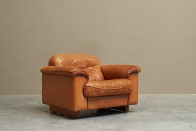  de Sede De Sede DS 101 Lounge Chair in Patinated Cognac Leather 1970s