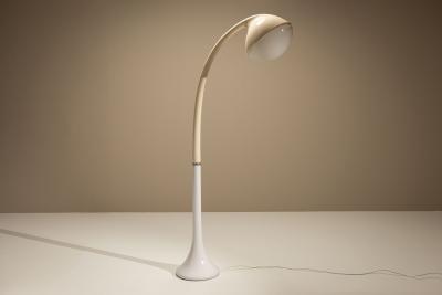  iGuzzini Harvey Guzzini Guzzini DL5 Lampione in White for Guzzini by Fabio Lenci Italy 1970s