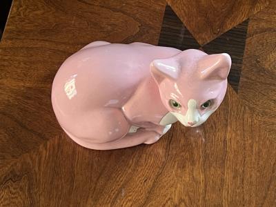  mile Gall ART DECO PINK AND WHITE CERAMIC CATS WITH GREEN GLASS EYES