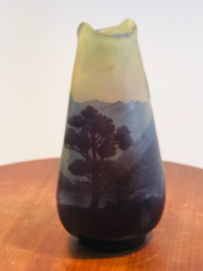  mile Gall EXCEPTIONAL EMILE GALLE LANDSCAPE CAMEO CARVED VASE