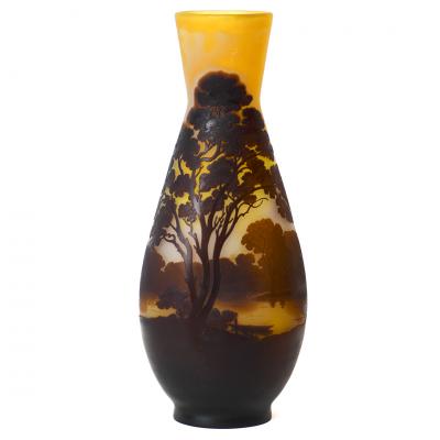  mile Gall Galle Cameo Glass Landscape Vase