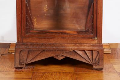  mile Gall Galle Display Cabinet or Vitrine