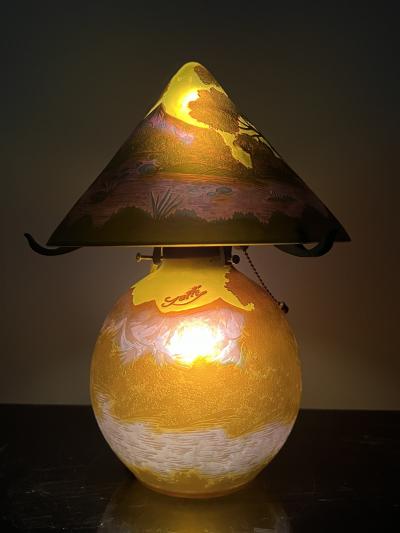  mile Gall SCENIC ART NOUVEAU LUSH LANDSCAPE CAMEO GLASS LAMP BY EMILE GALLE