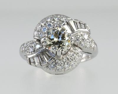 1 04CT DIAMOND CLUSTER RING
