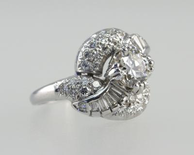 1 04CT DIAMOND CLUSTER RING