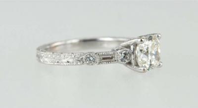 1 11 CARAT CUSHION CUT DIAMOND ENGAGEMENT RING
