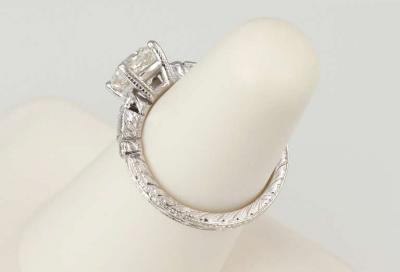 1 11 CARAT CUSHION CUT DIAMOND ENGAGEMENT RING