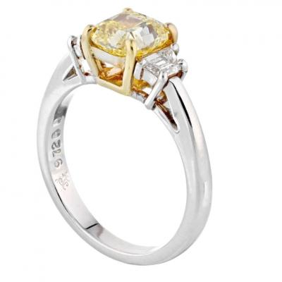 1 51 CARAT RADIANT CUT DIAMOND FANCY INTENSE YELLOW GIA TRAPS RING