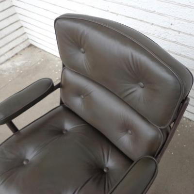1 Herman Miller Time Life Office Executive Leather Chair 4 Star Base
