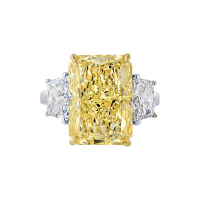 10 07CT FANCY YELLOW RADIANT CUT VVS2 THREE STONE DIAMOND ENGAGEMET RING