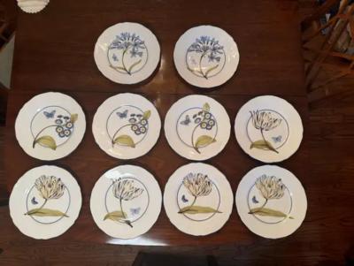 10 Colefax Fowler Tulip and Butterfly 11 Inch Dinner Plates