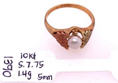 10 Karat Yellow and Rose Gold Fashion Pearl Ring
