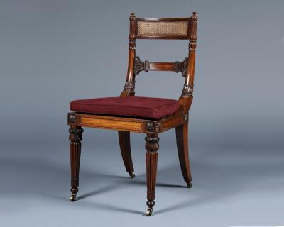 11009d A SUPERB SET OF SIX REGENCY CARVED MAHOGANY SIDE CHAIRS
