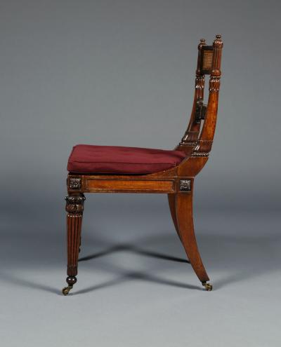 11009d A SUPERB SET OF SIX REGENCY CARVED MAHOGANY SIDE CHAIRS