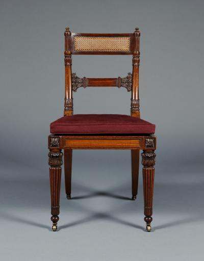 11009d A SUPERB SET OF SIX REGENCY CARVED MAHOGANY SIDE CHAIRS