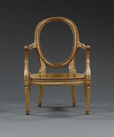 11440 A SUPERB CHAISE MEDALLION ARMCHAIR