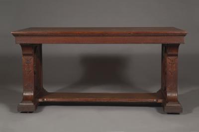 11606 AN INTERESTING AND UNUSUAL OAK LIBRARY TABLE