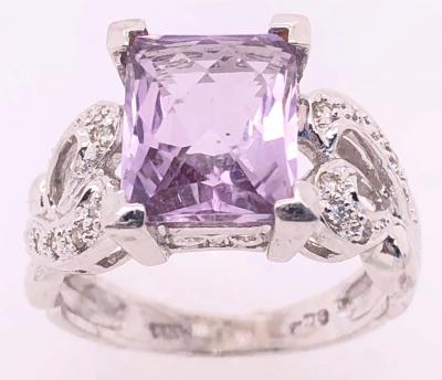 14 Karat White Gold Amethyst Solitaire Ring with Diamond Accents
