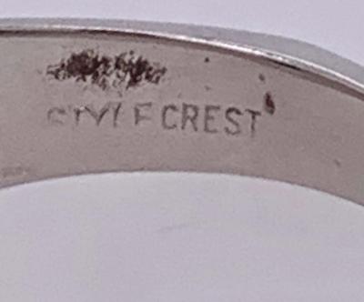 14 Karat White Gold Brushed Finish Diamond Cluster Fashion Ring 1 50 TDW