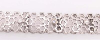 14 Karat White Gold Contemporary Bracelet with Round Diamonds